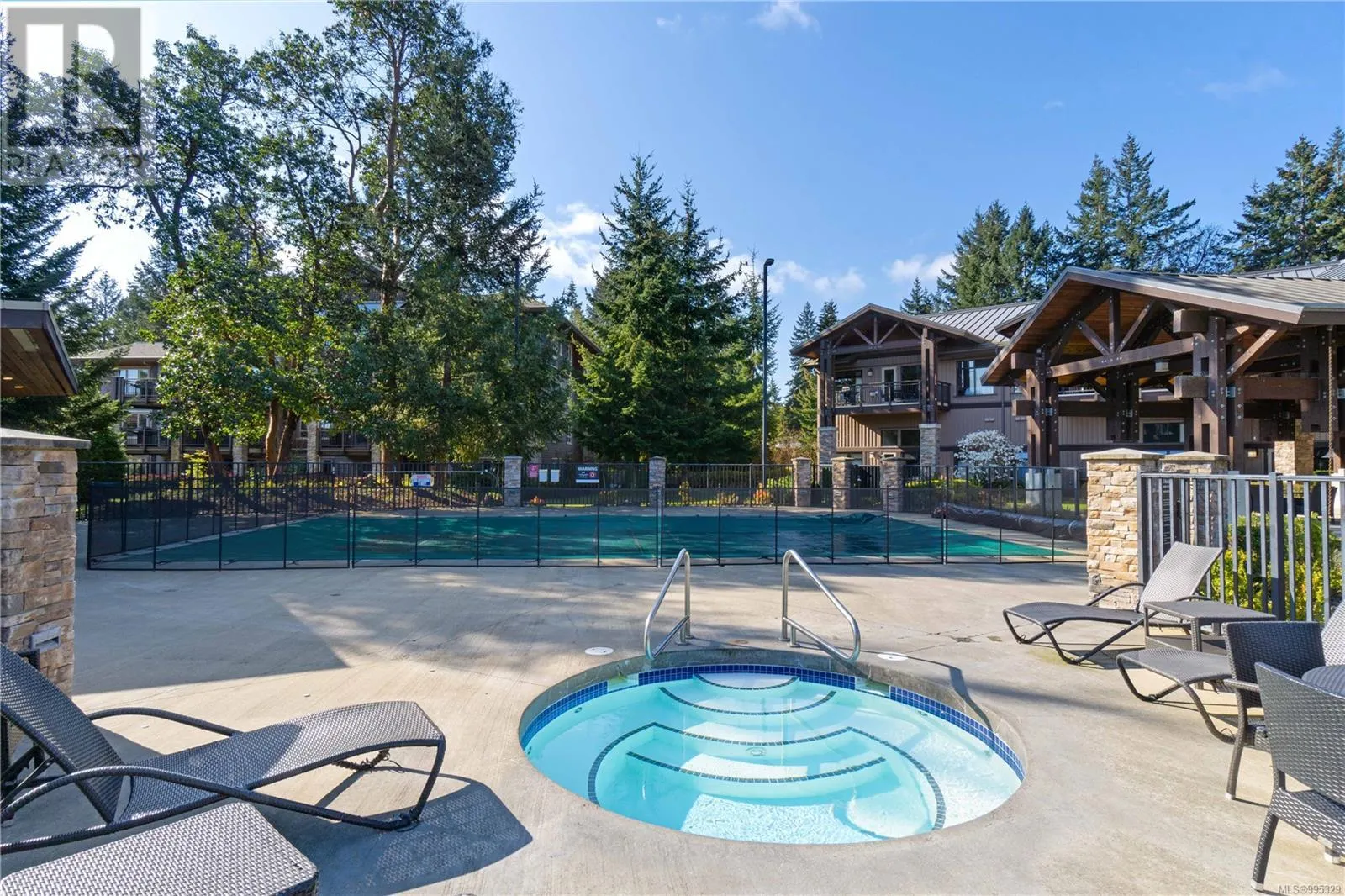 1111E 1175 Resort Dr
