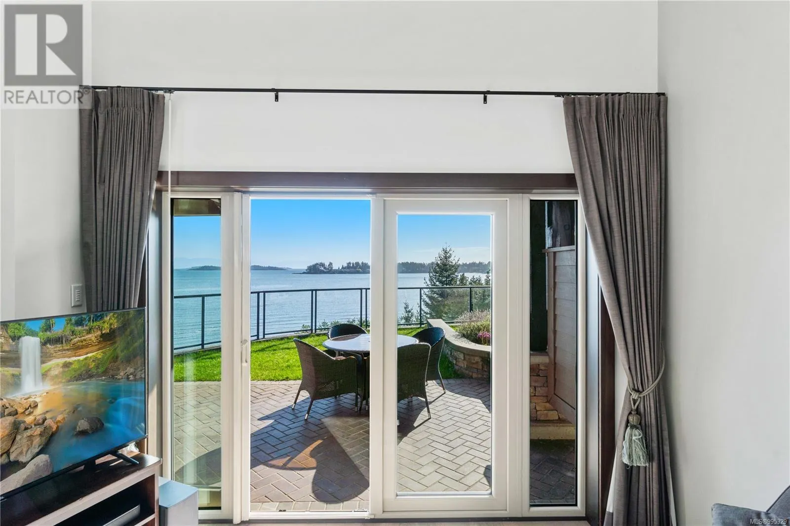 1111E 1175 Resort Dr