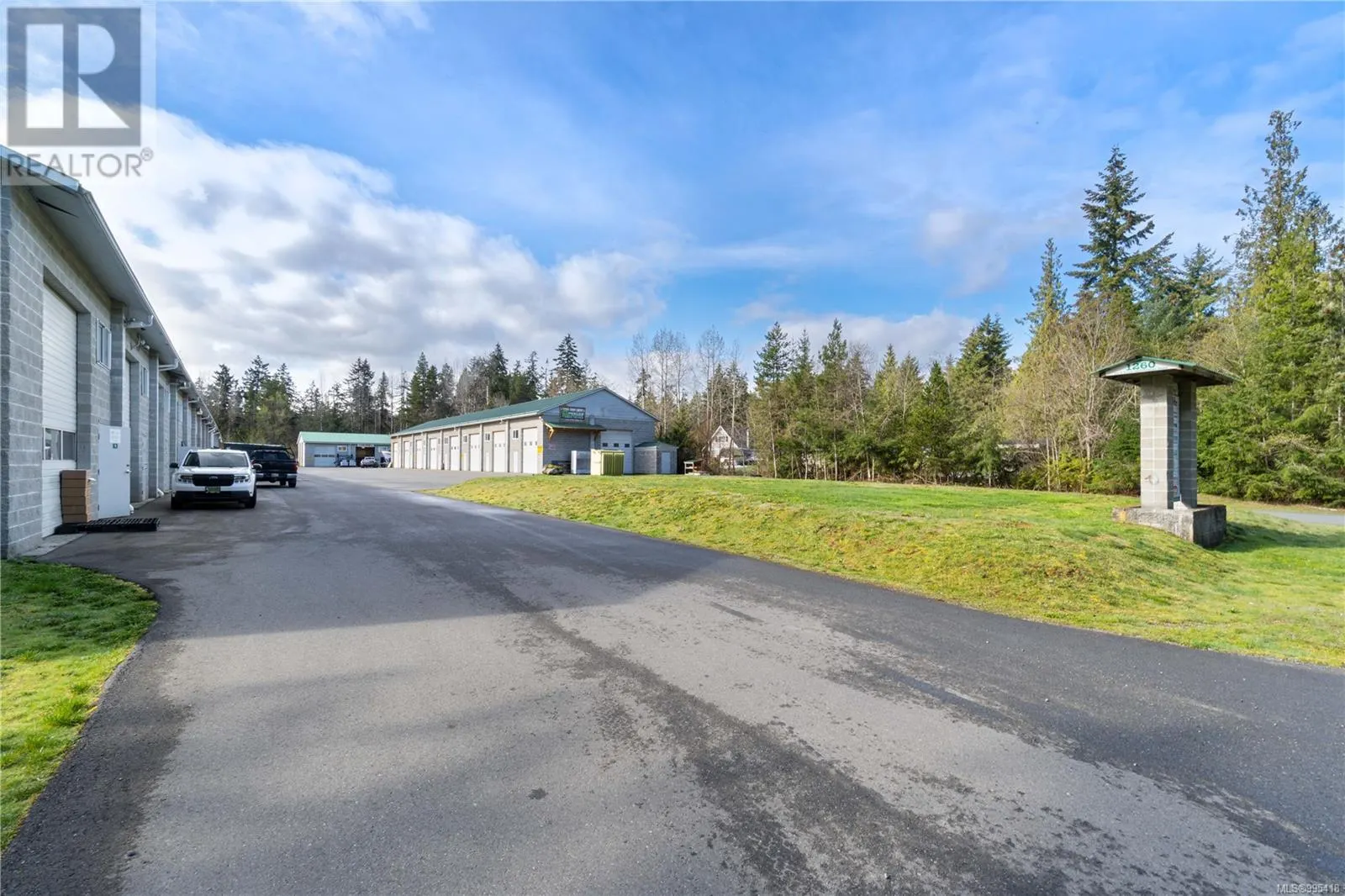 SL 22  23 1260 Fair Rd