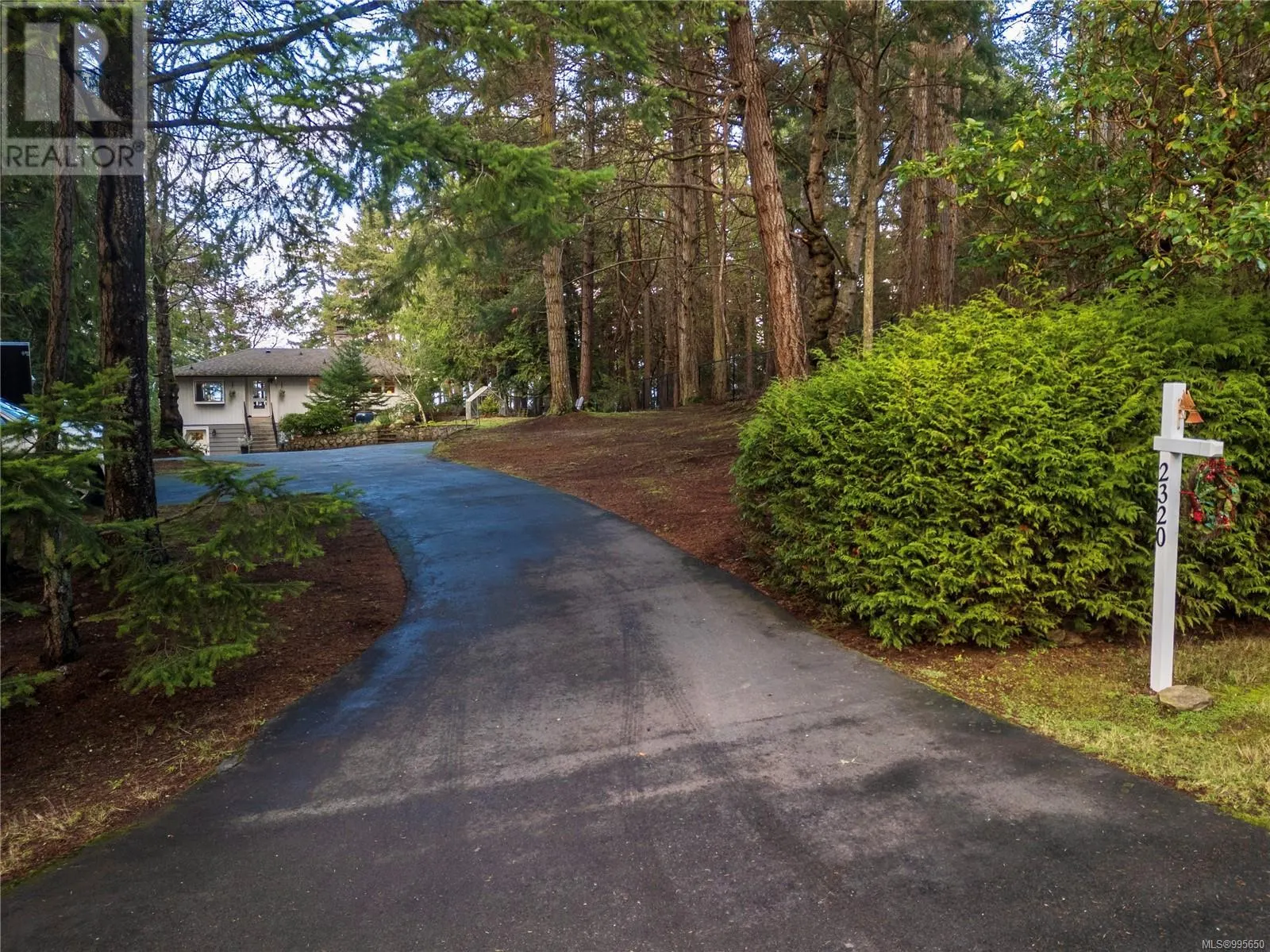 2320 Dolphin Rd