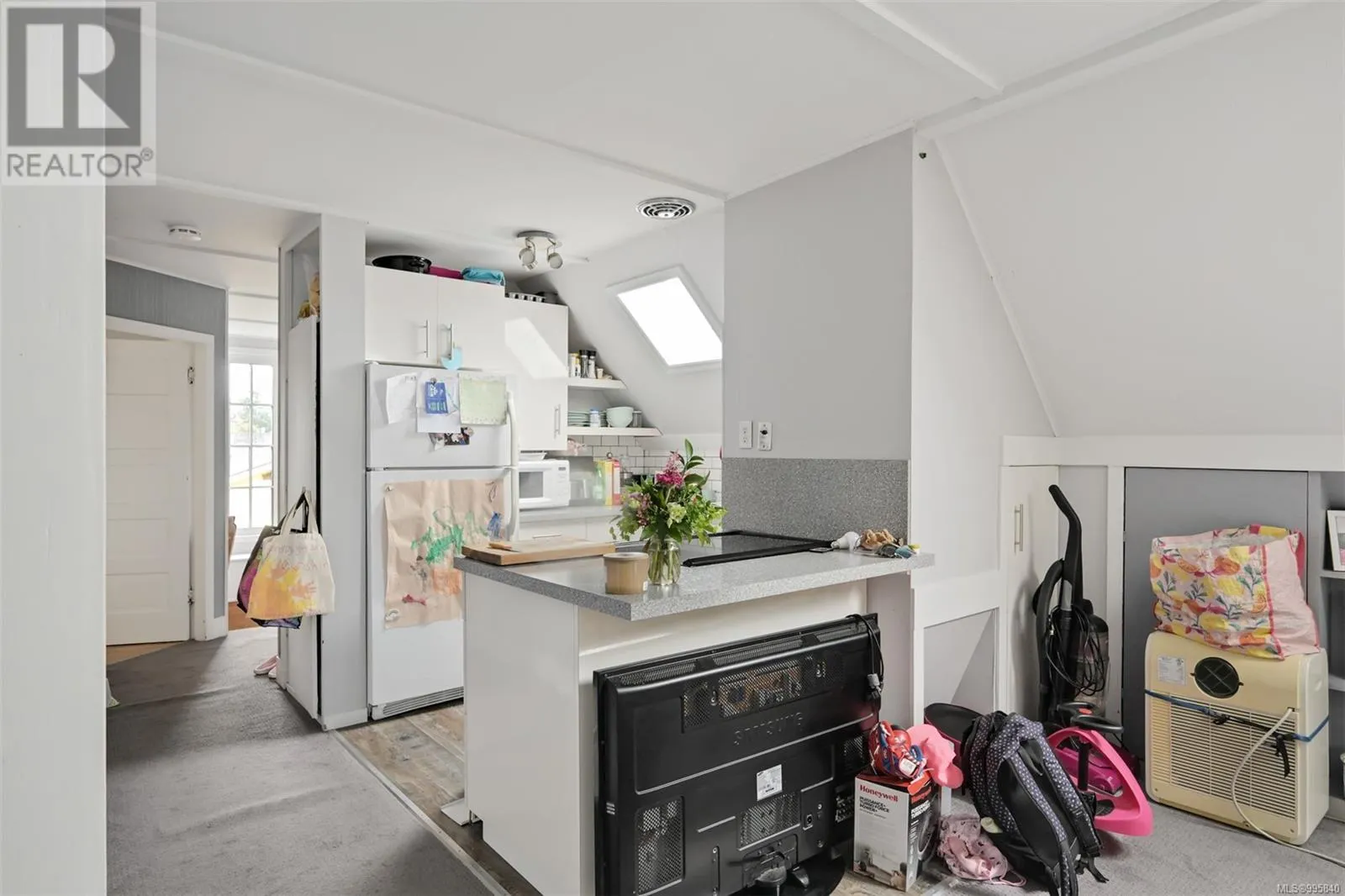 2393 Eastdowne Rd