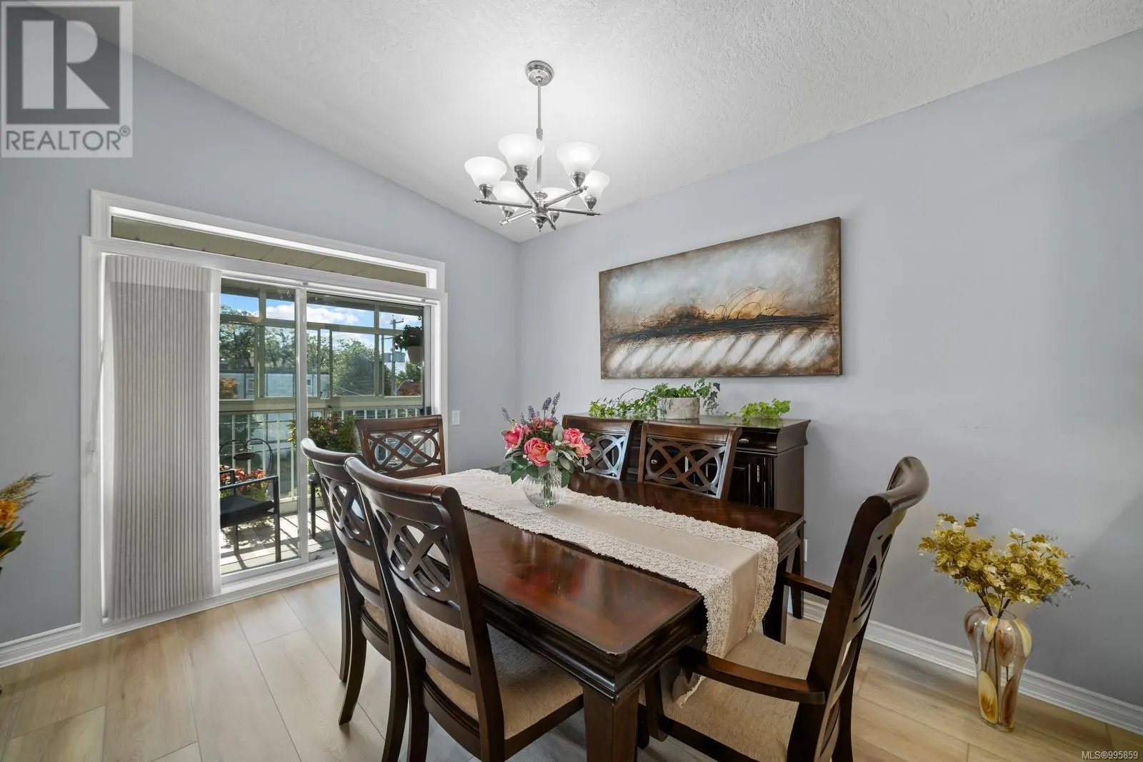 403 1234 Fort St