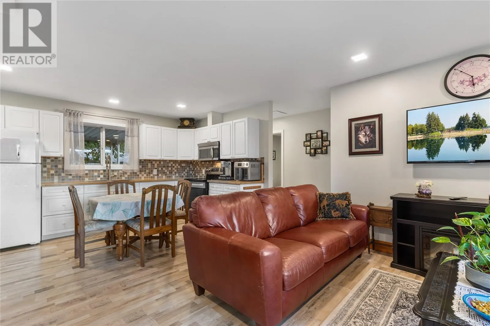 57 Lake Heights Pl