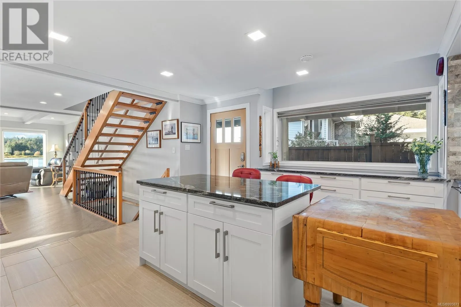 57 Lake Heights Pl