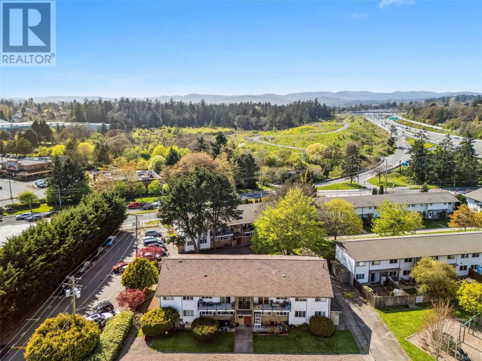 356 Burnside Rd W