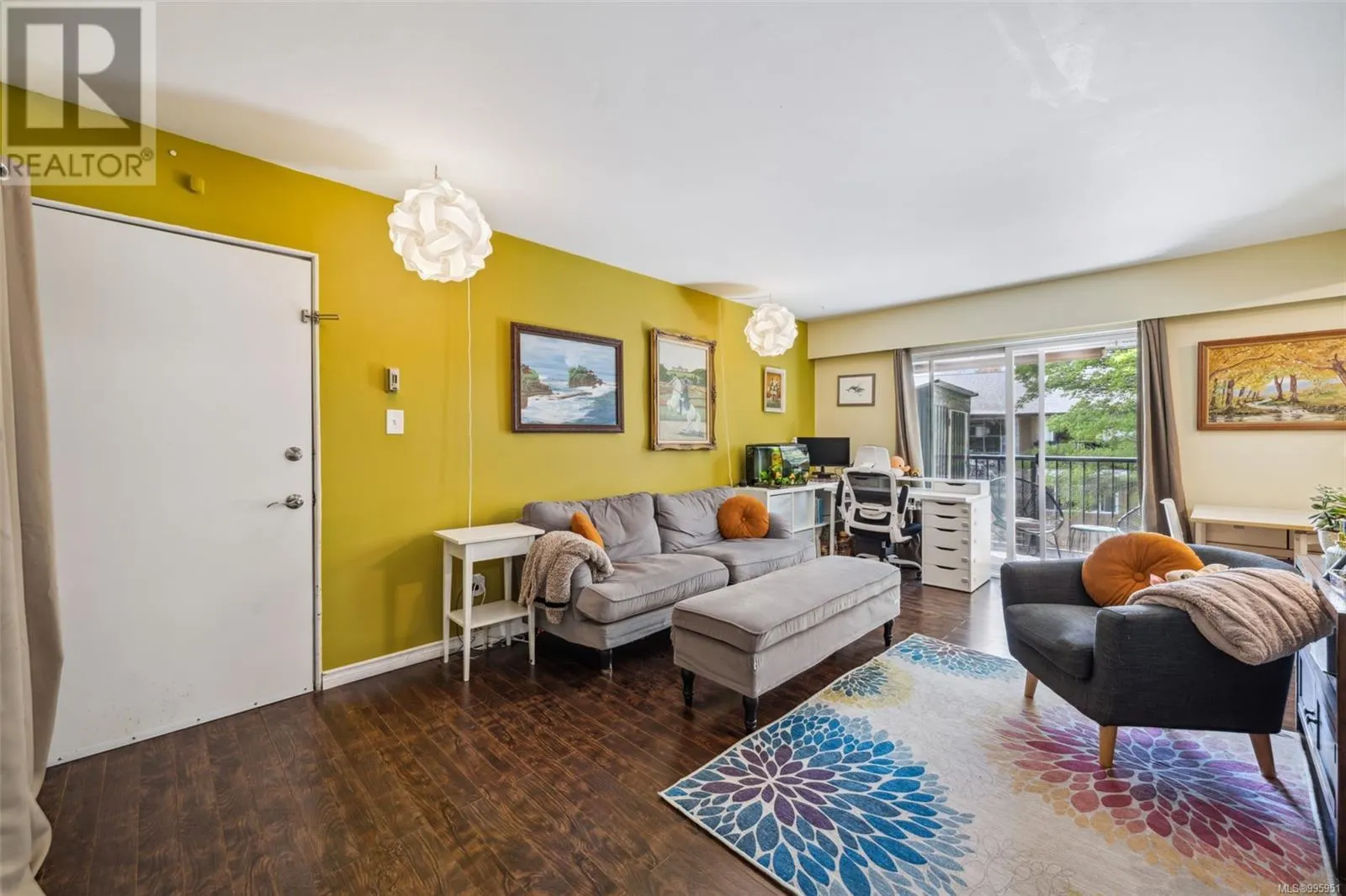356 Burnside Rd W