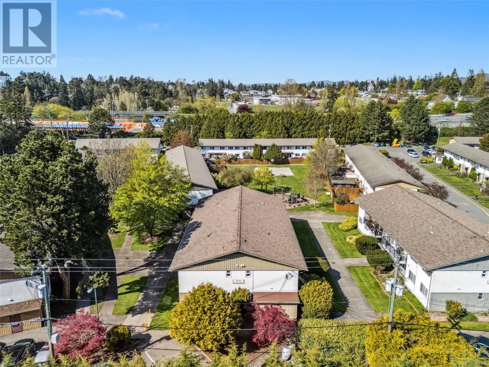 356 Burnside Rd W