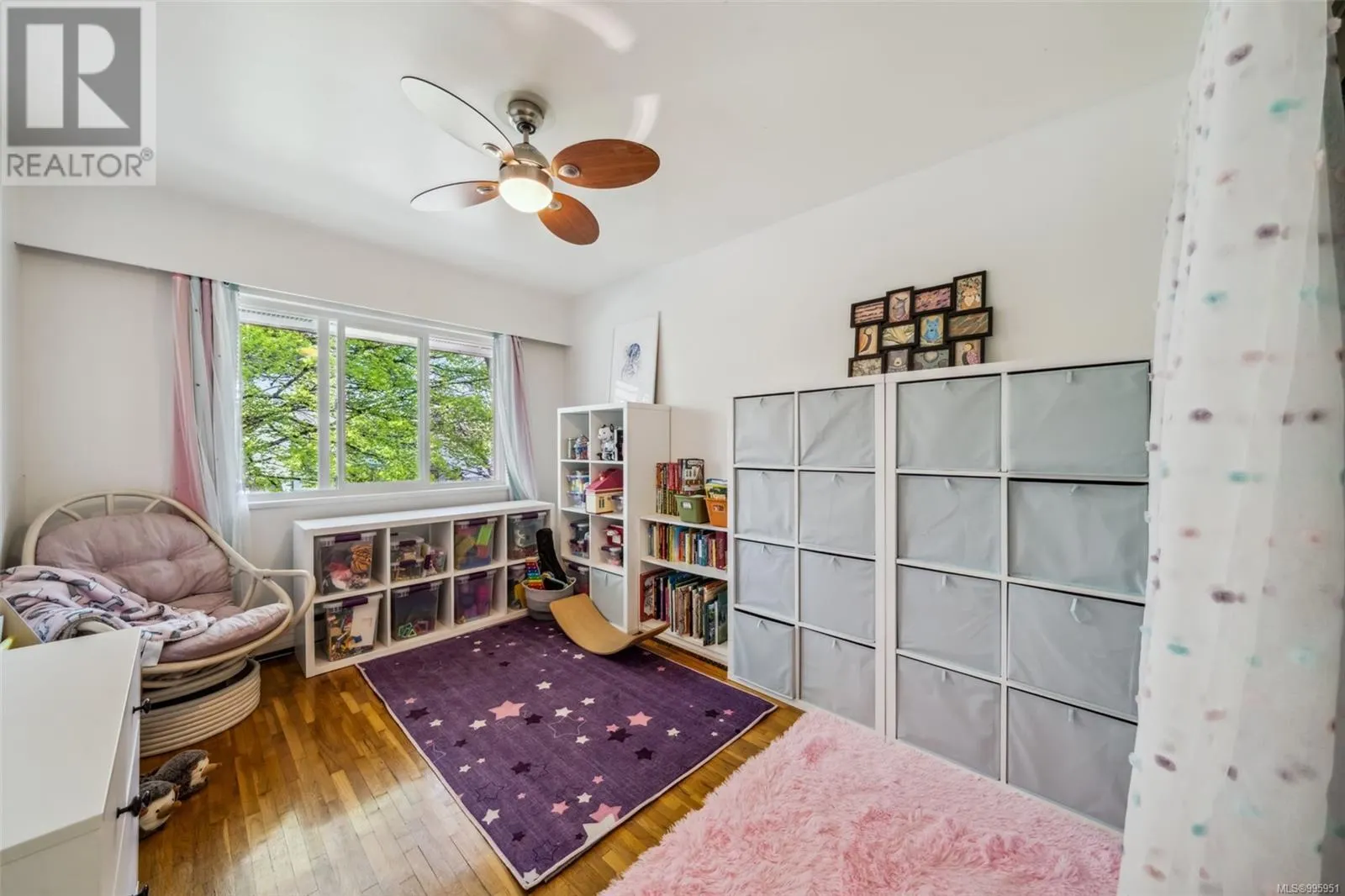 356 Burnside Rd W