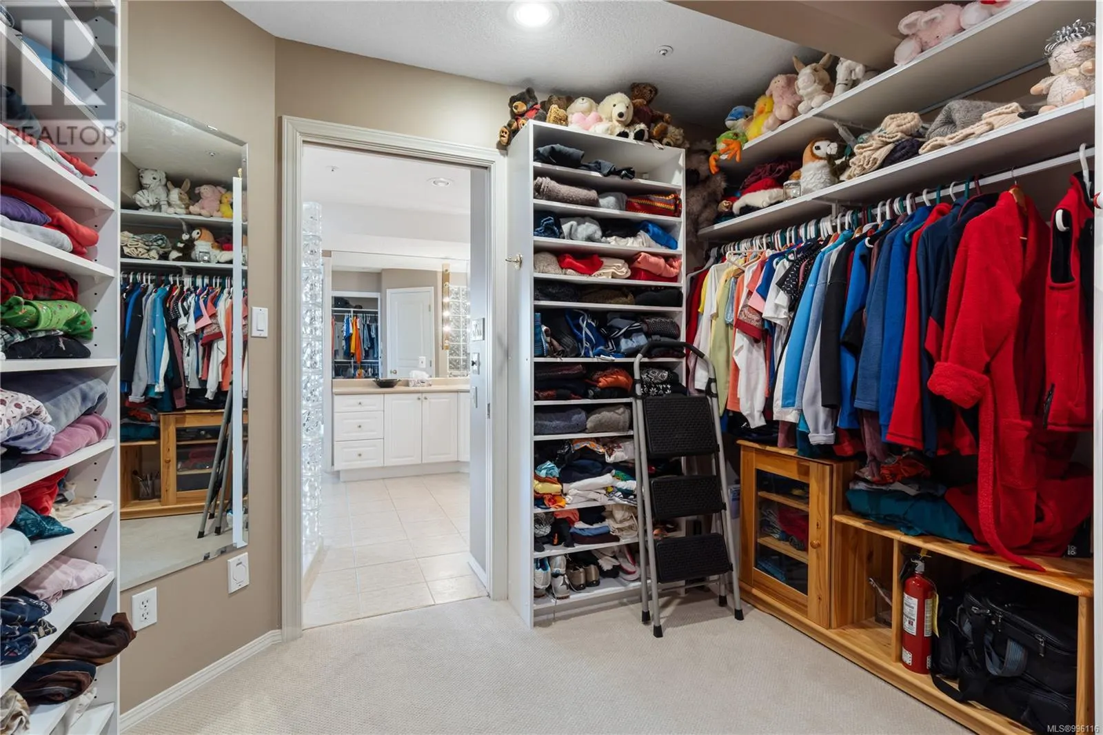 3264 Stoney Ridge