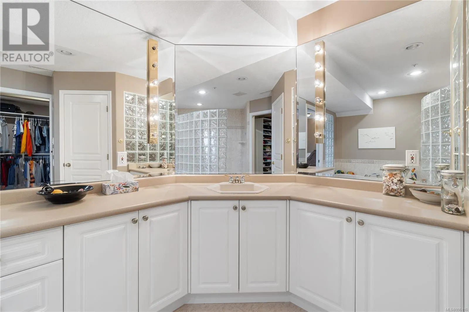 3264 Stoney Ridge