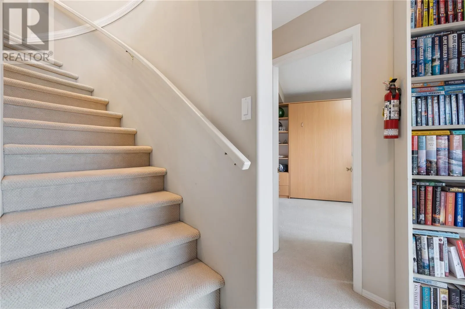 3264 Stoney Ridge