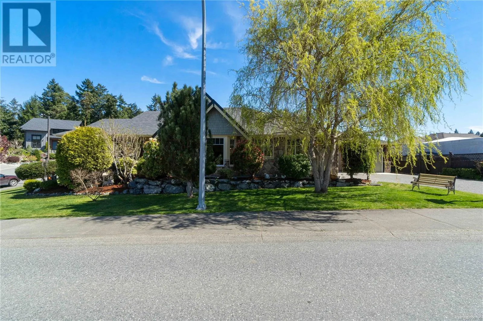 602 Steele Pl