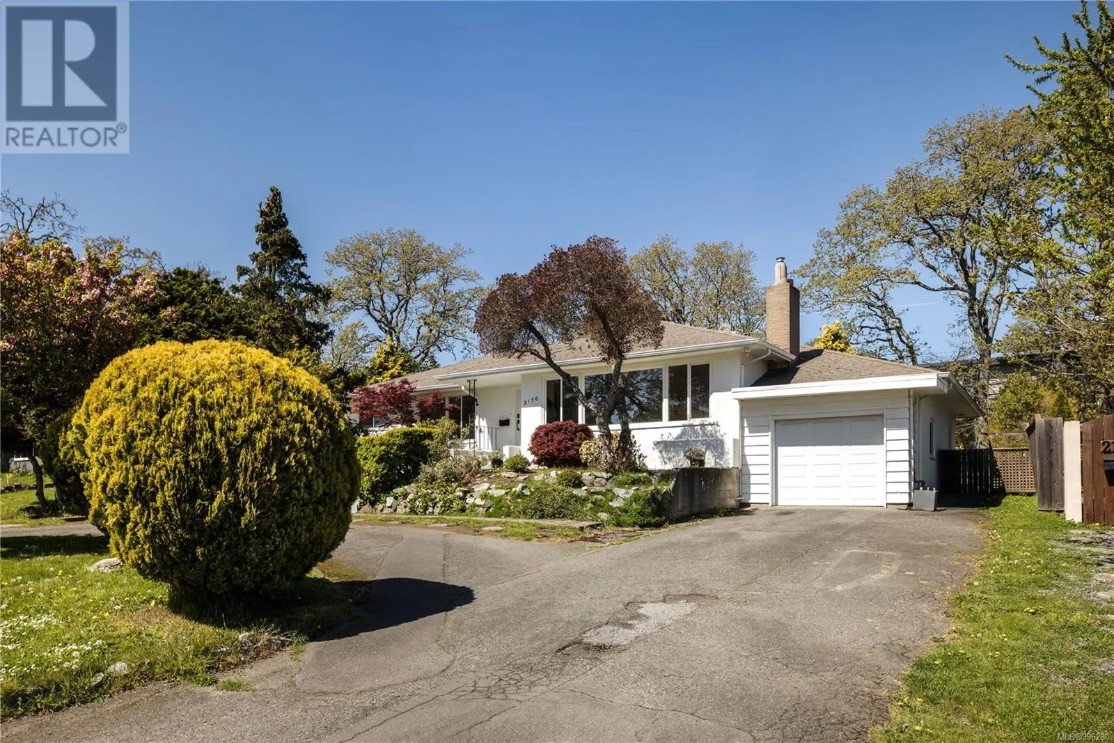 2176 Lansdowne Rd