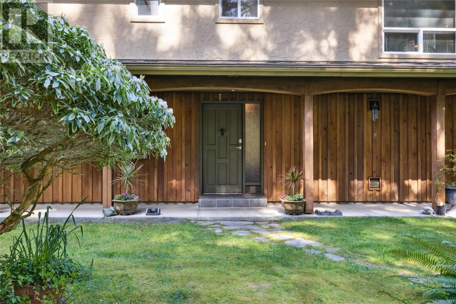658 Martindale Rd