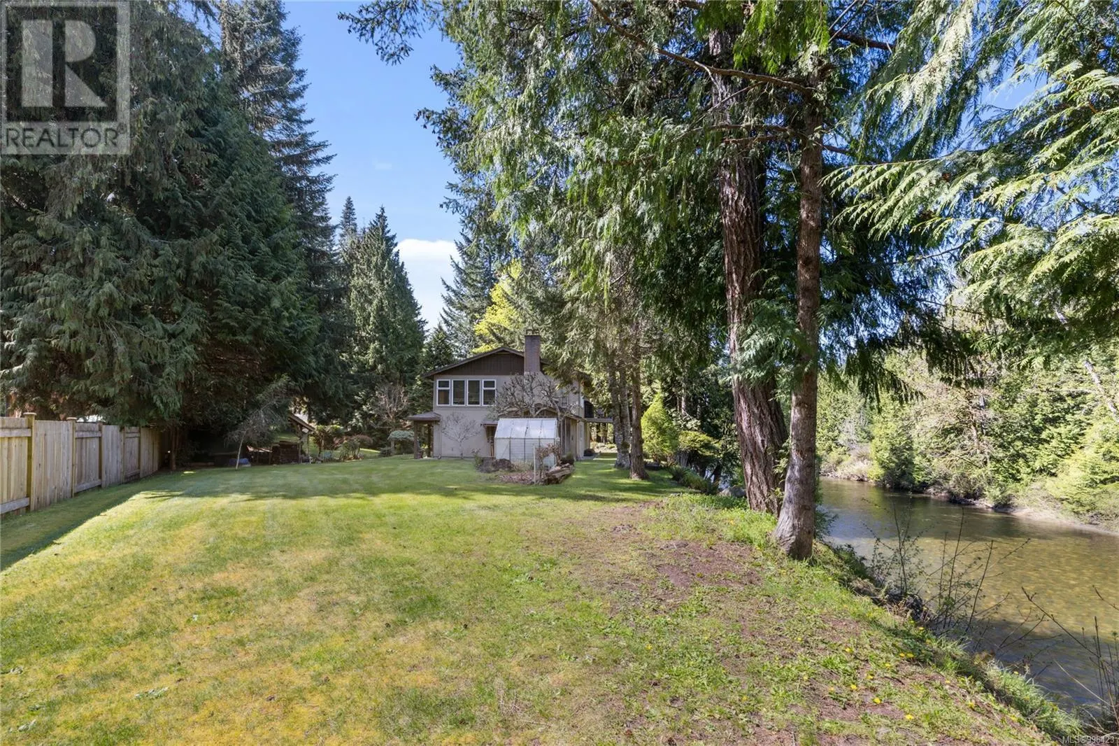 658 Martindale Rd