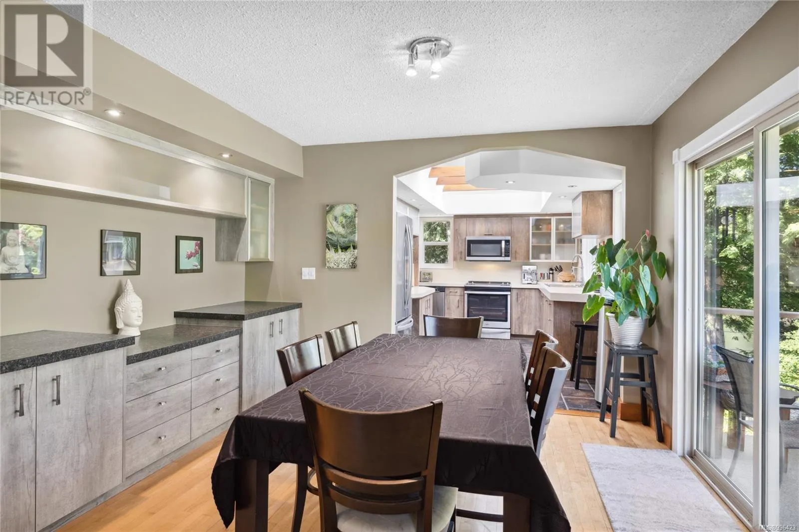 658 Martindale Rd
