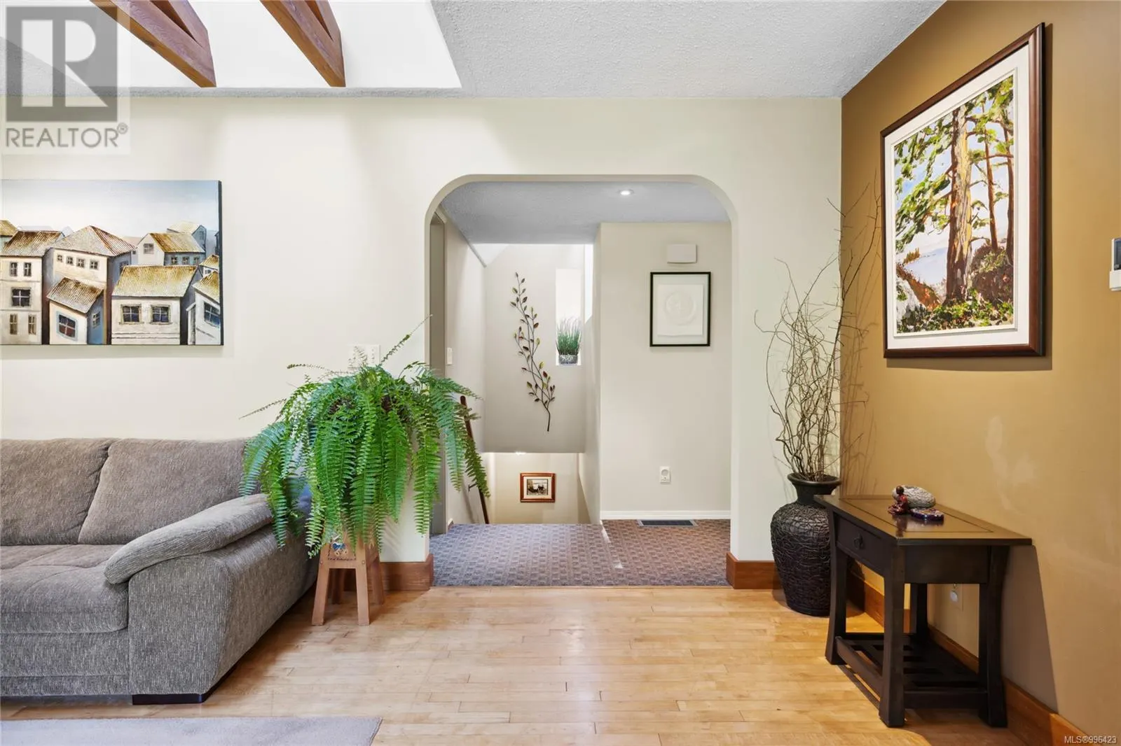 658 Martindale Rd