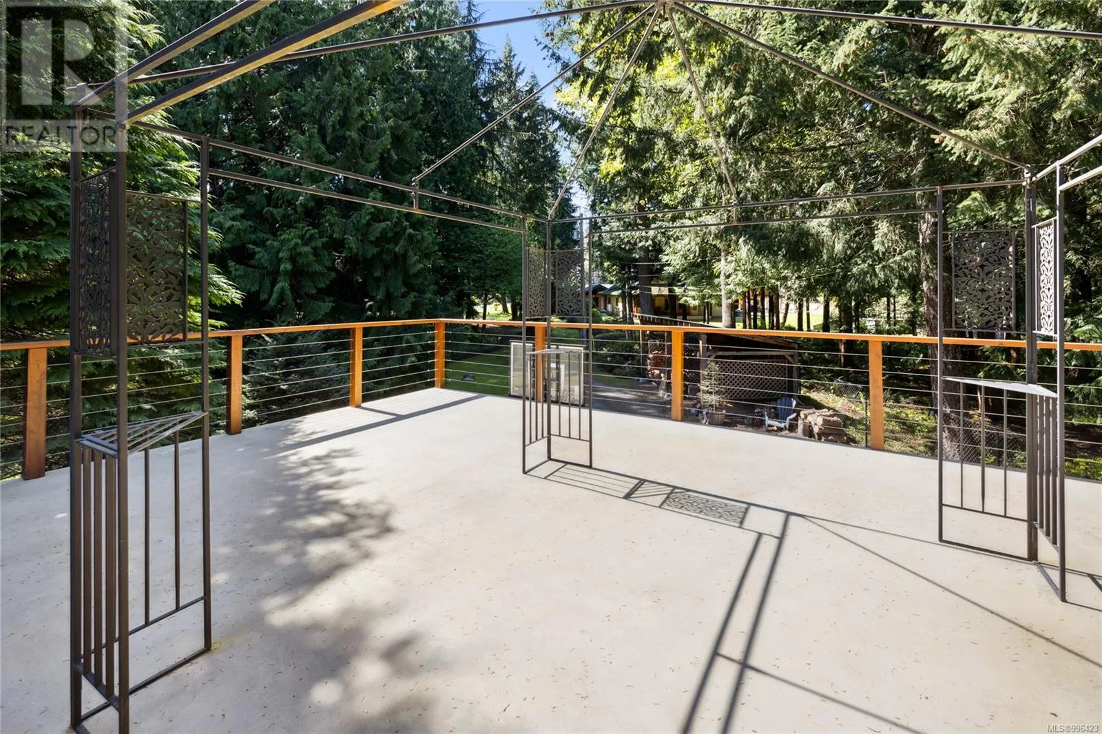 658 Martindale Rd