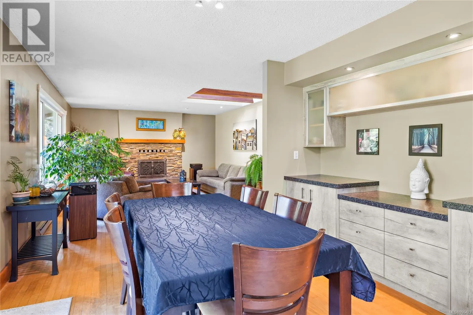 658 Martindale Rd