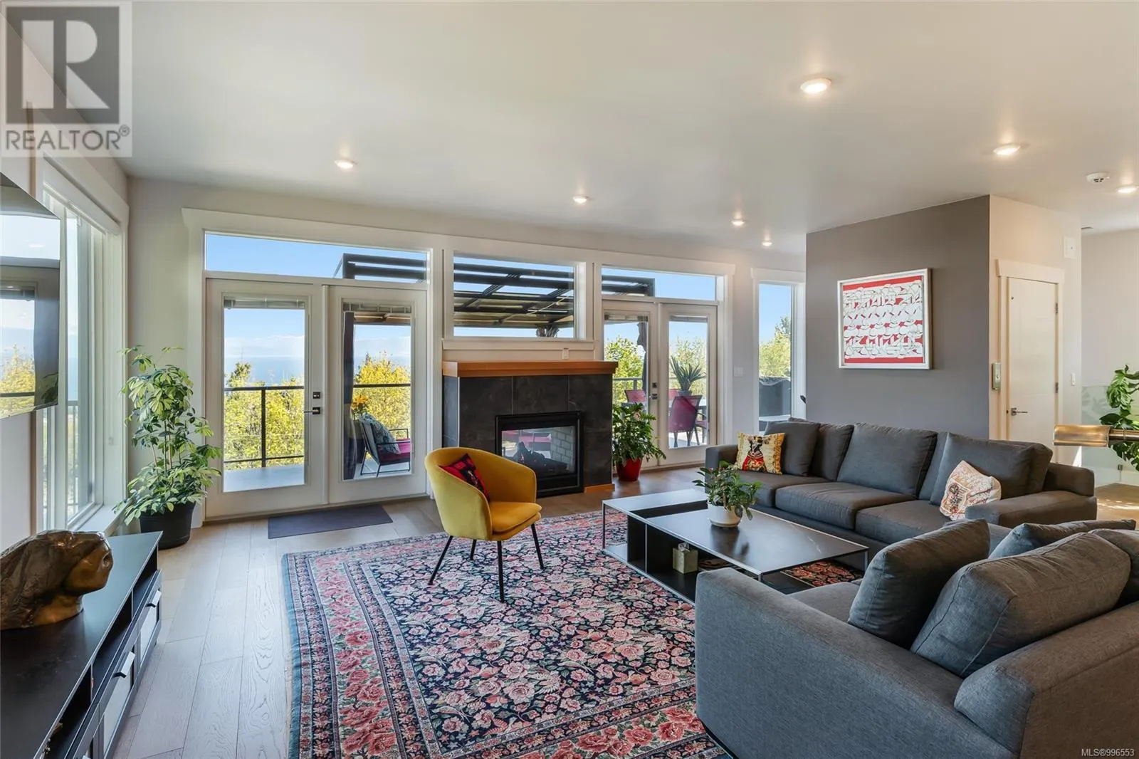 5109 Laguna Way