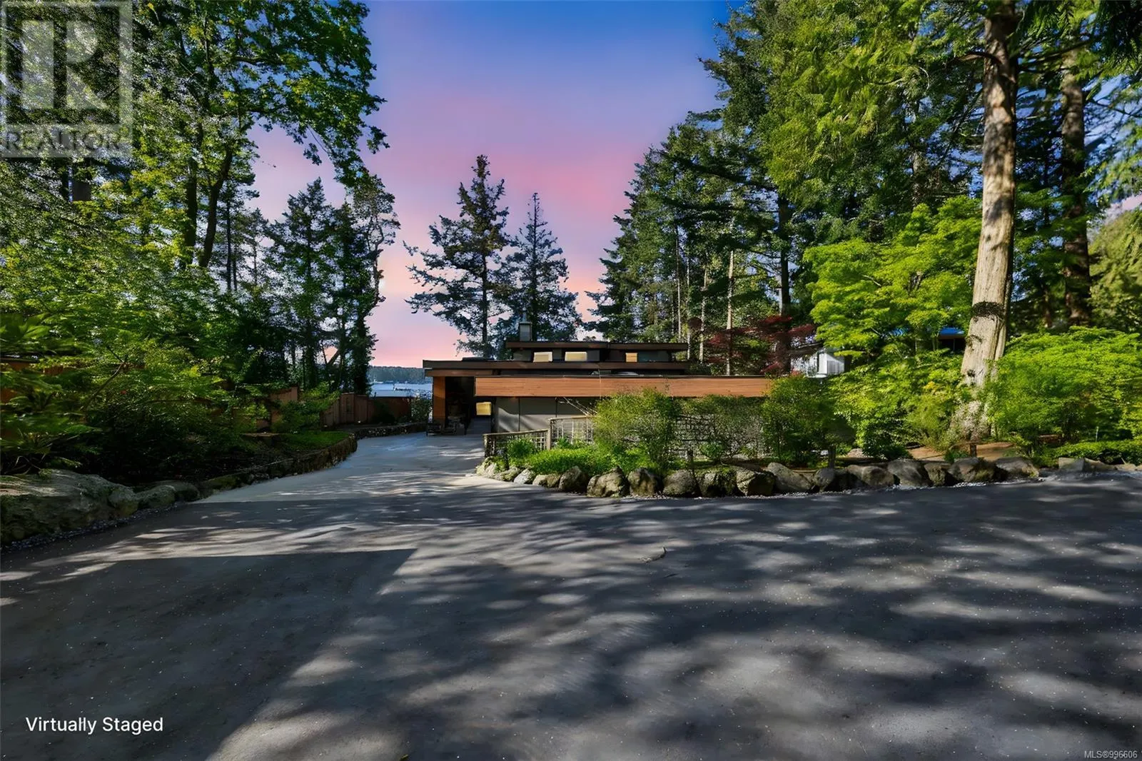 2250 Dolphin Rd