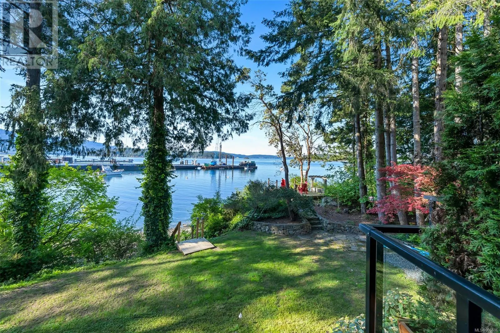 2250 Dolphin Rd