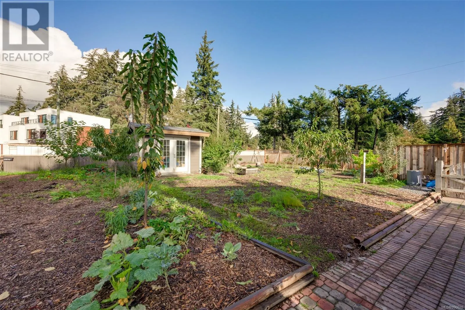 2329/2333 Sooke Rd