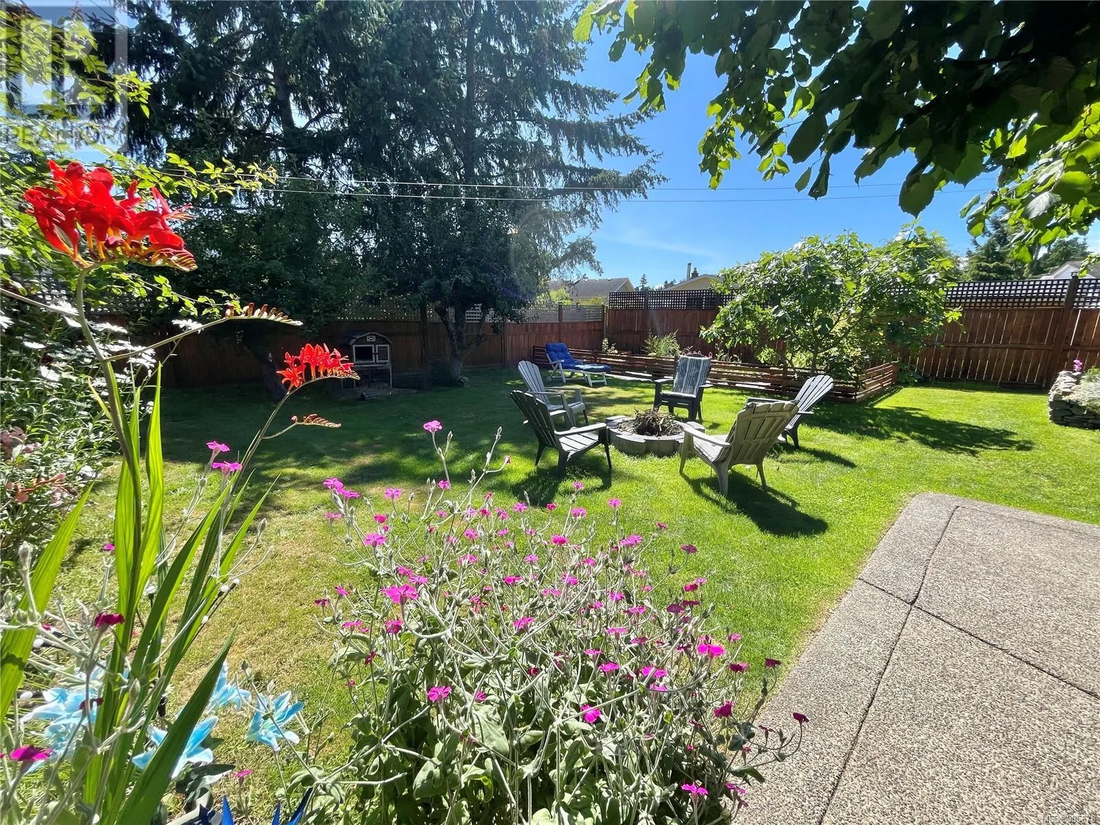 1536 Juan De Fuca Blvd
