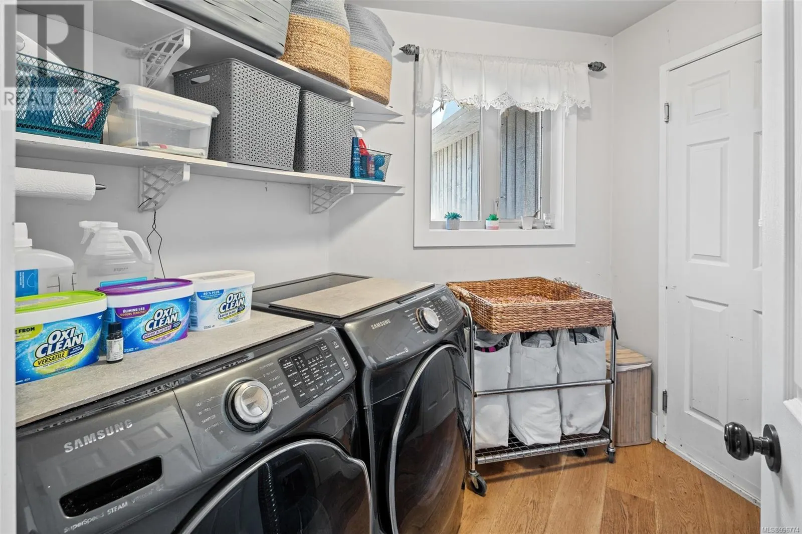303 Plaskett Pl