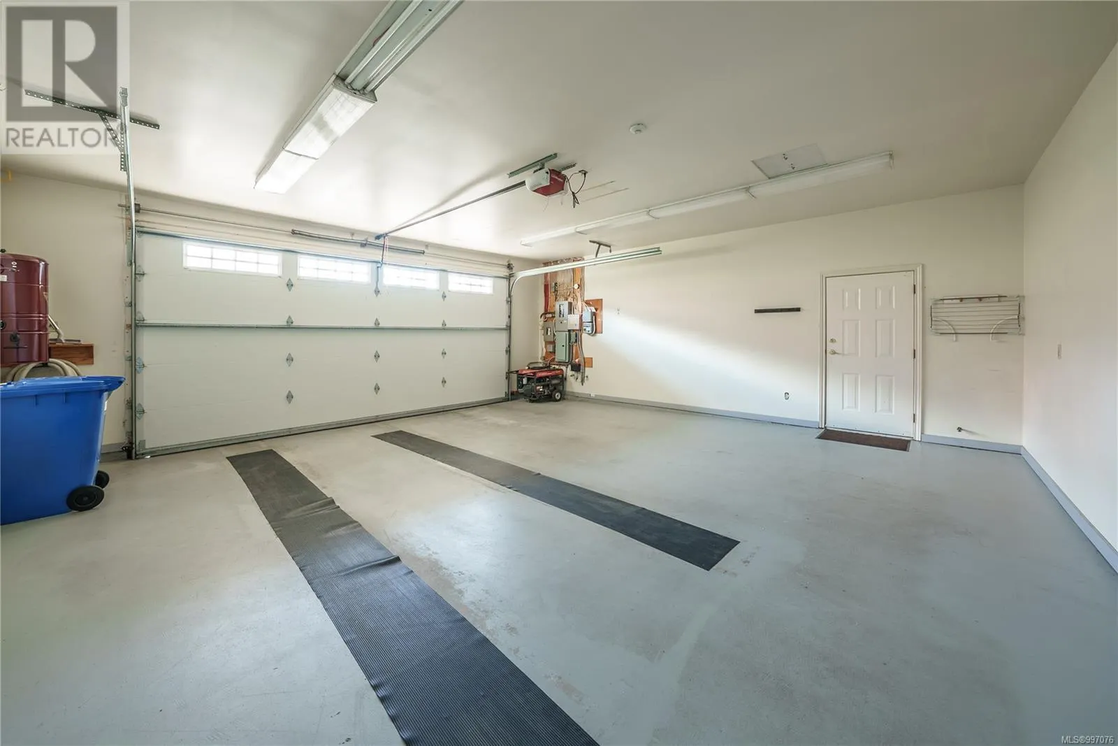 2321 Boulding Rd