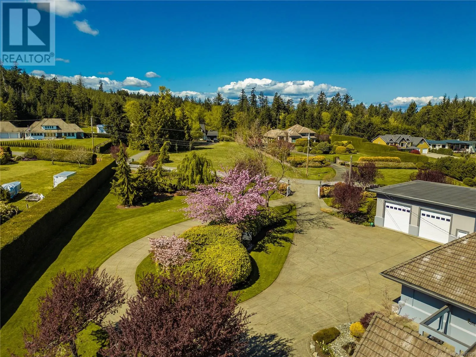 2321 Boulding Rd