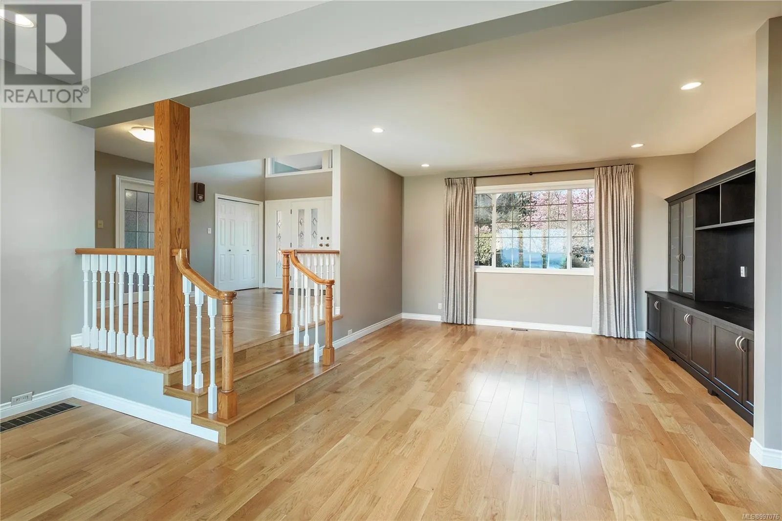 2321 Boulding Rd