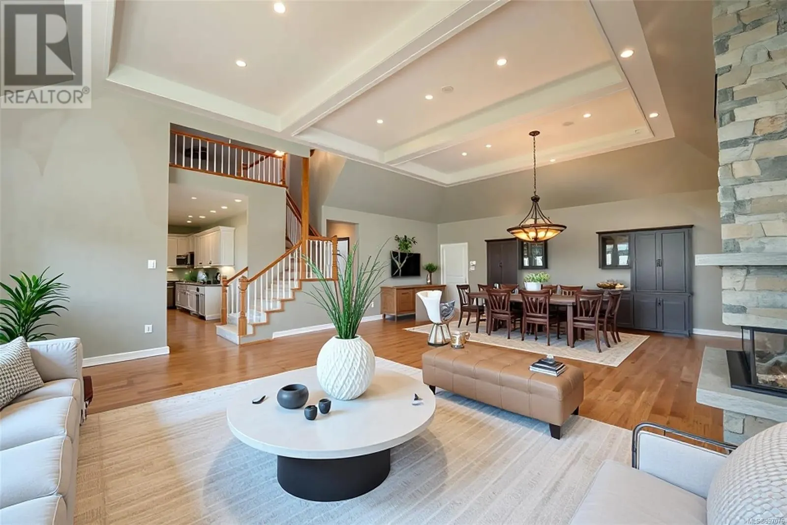 2321 Boulding Rd