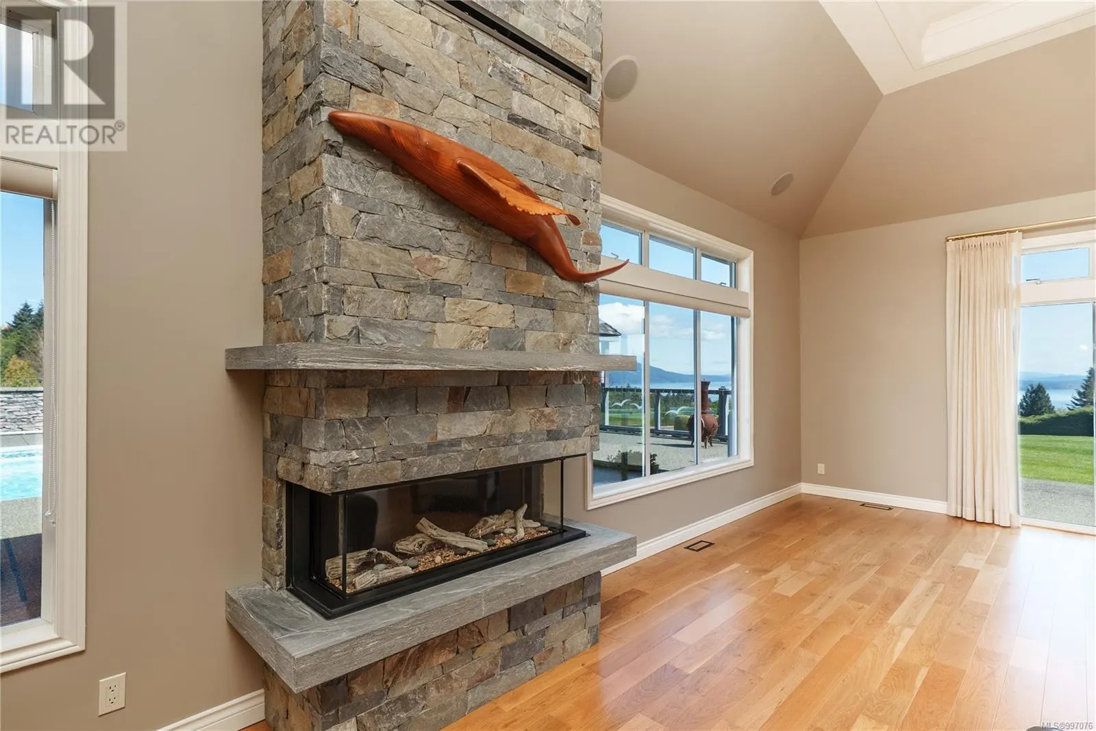 2321 Boulding Rd