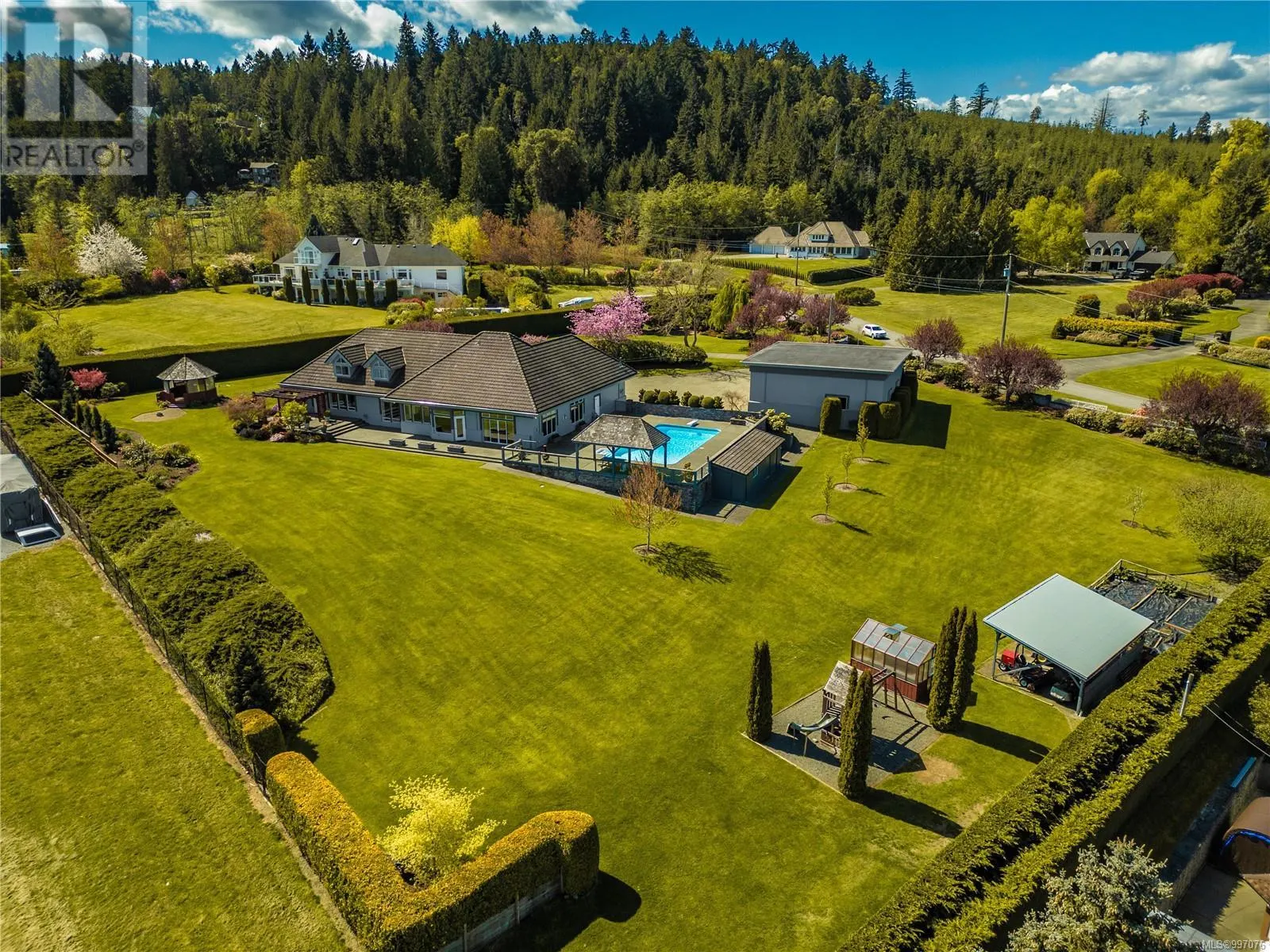 2321 Boulding Rd