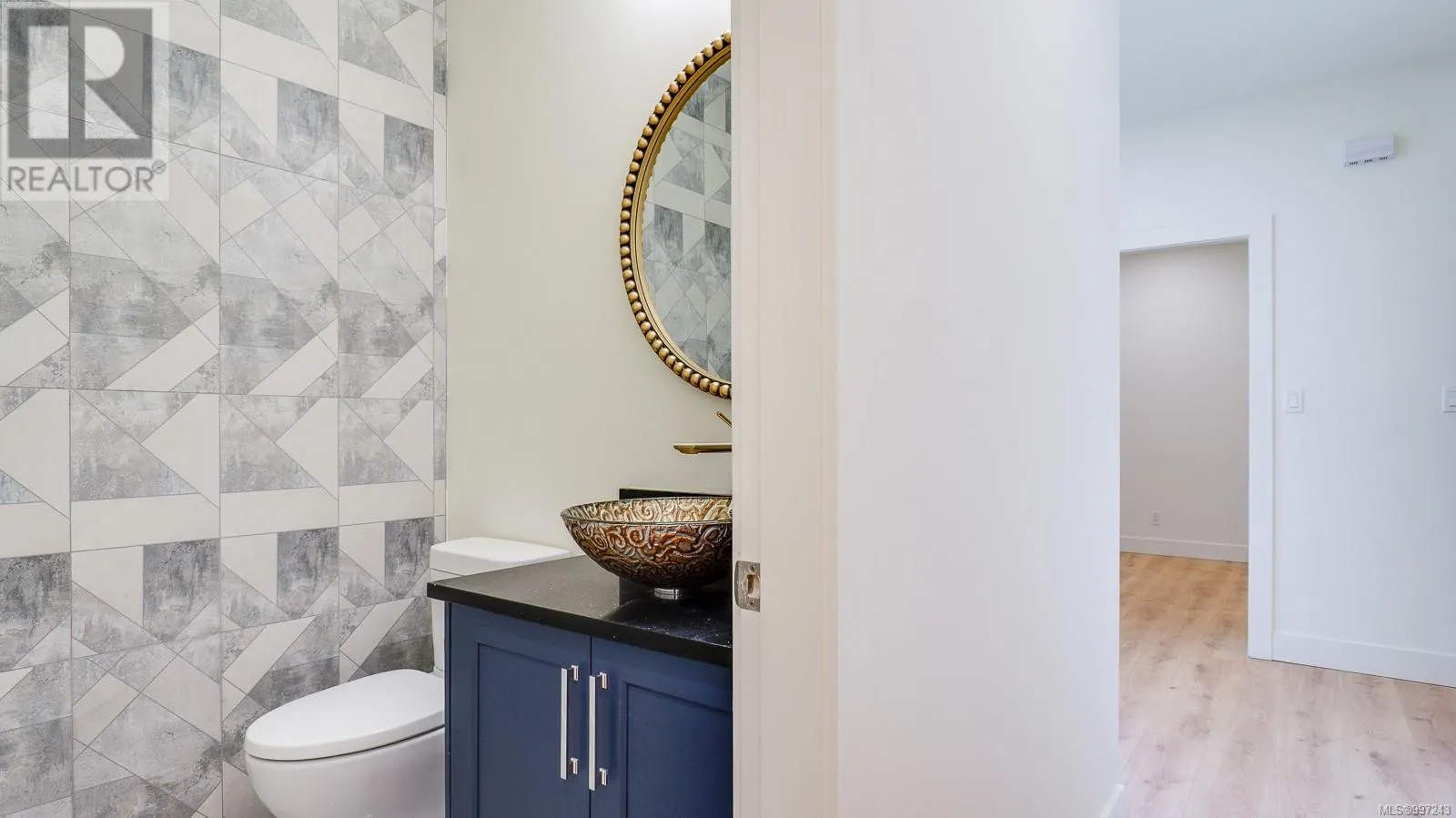 3207 Fernwood Lane