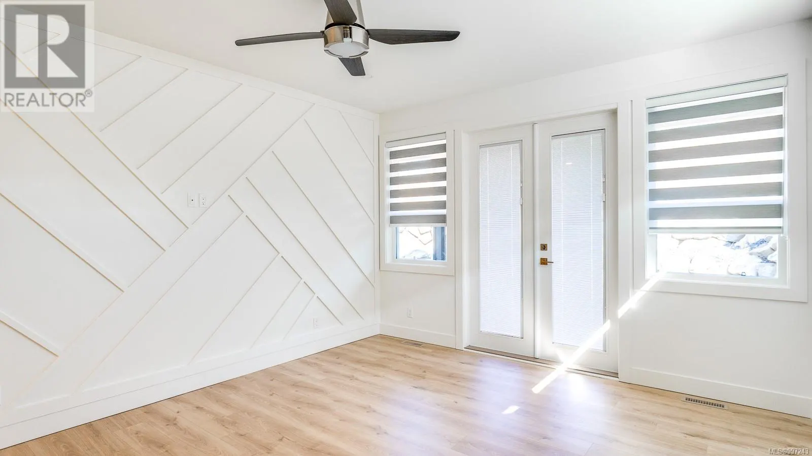 3207 Fernwood Lane