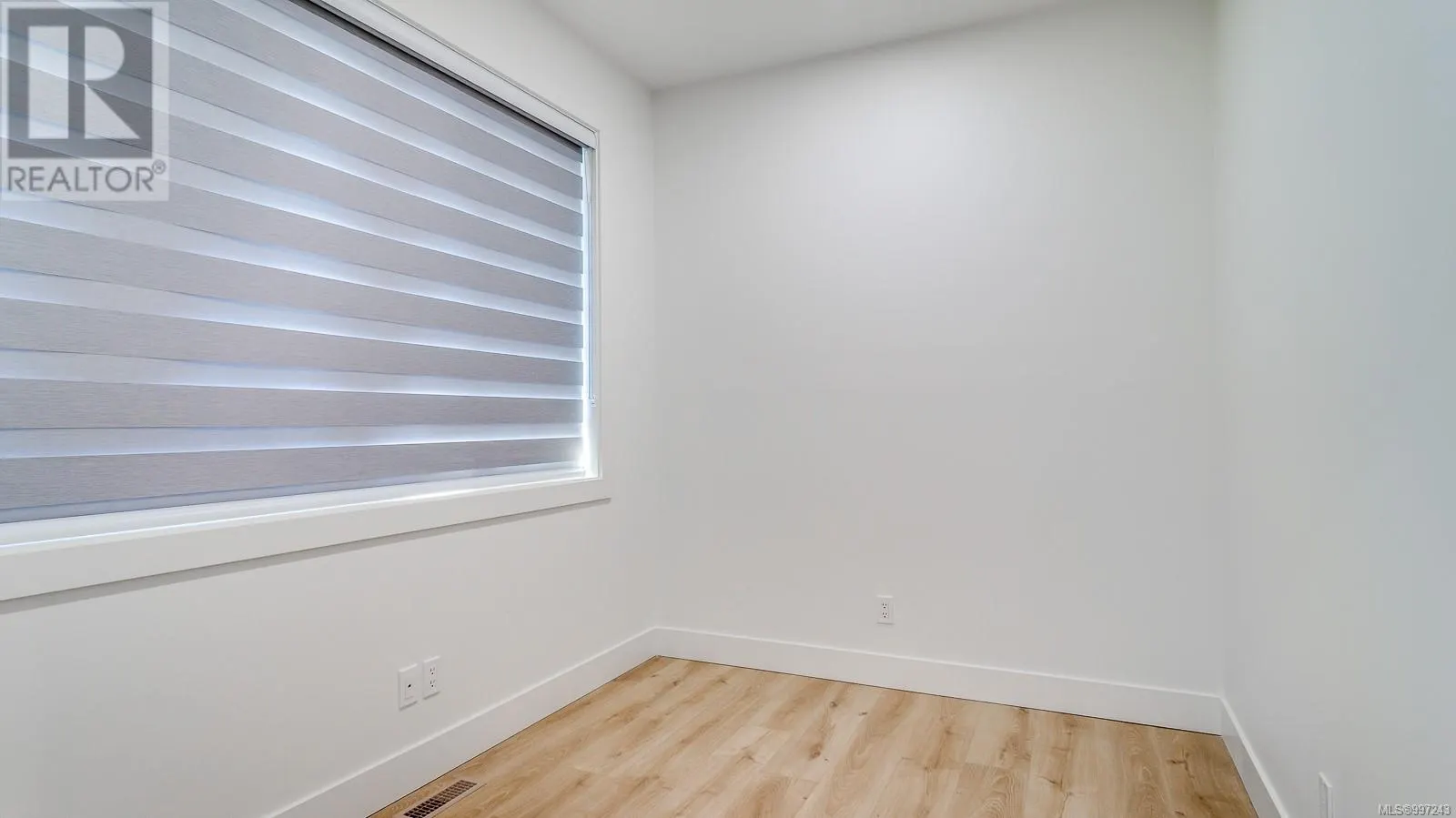 3207 Fernwood Lane