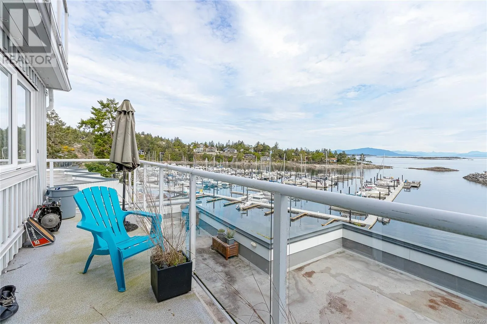 407 3555 Outrigger Rd