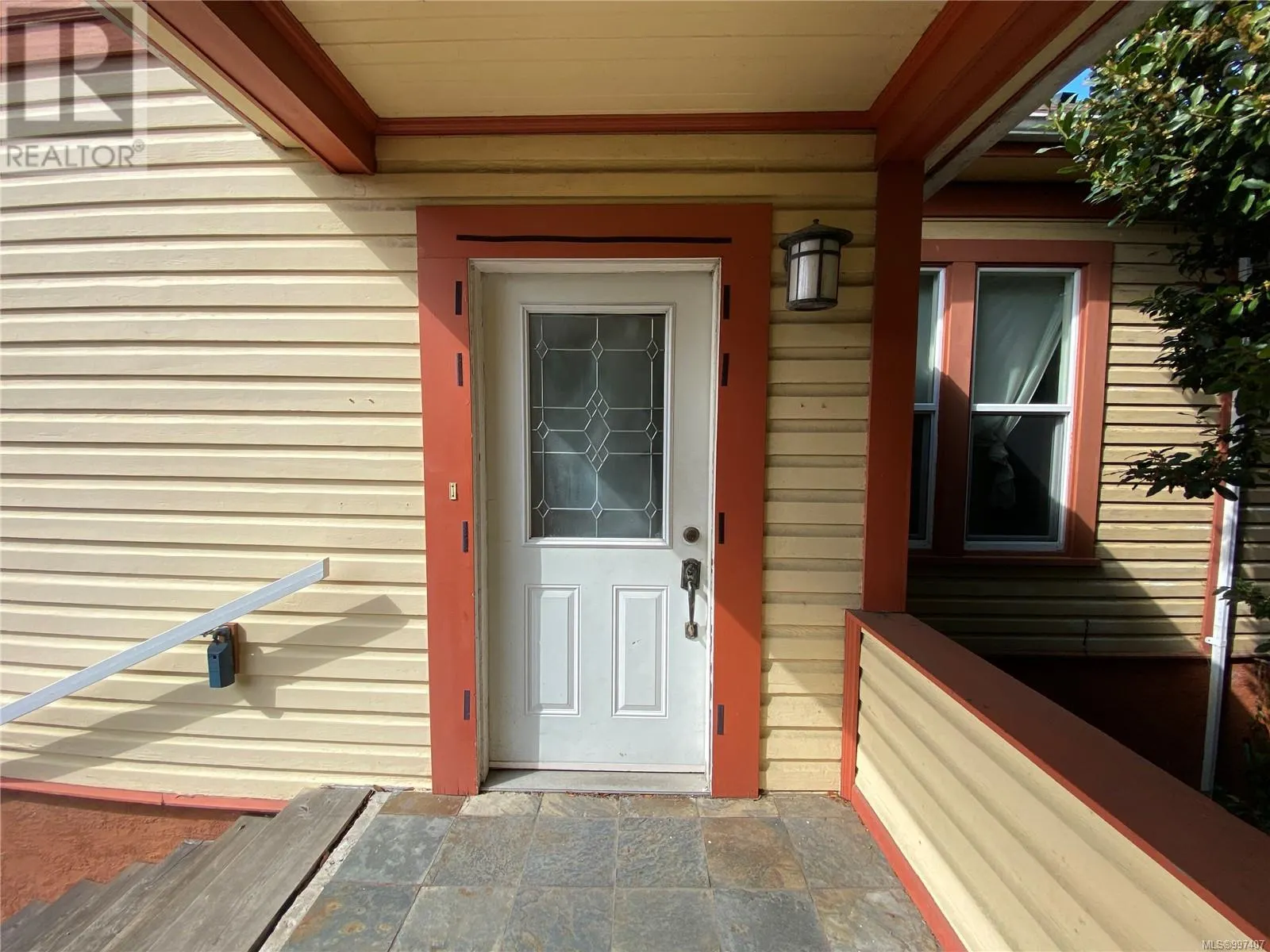 1729 Foul Bay Rd