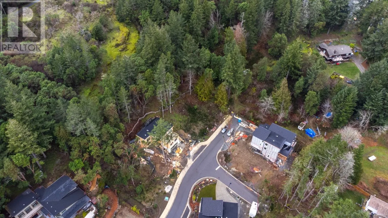 483 Delora Dr