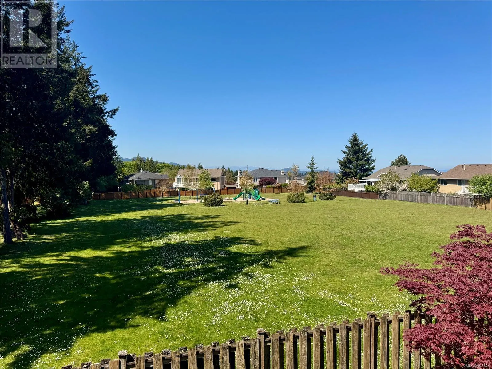 5287 Crestview Dr