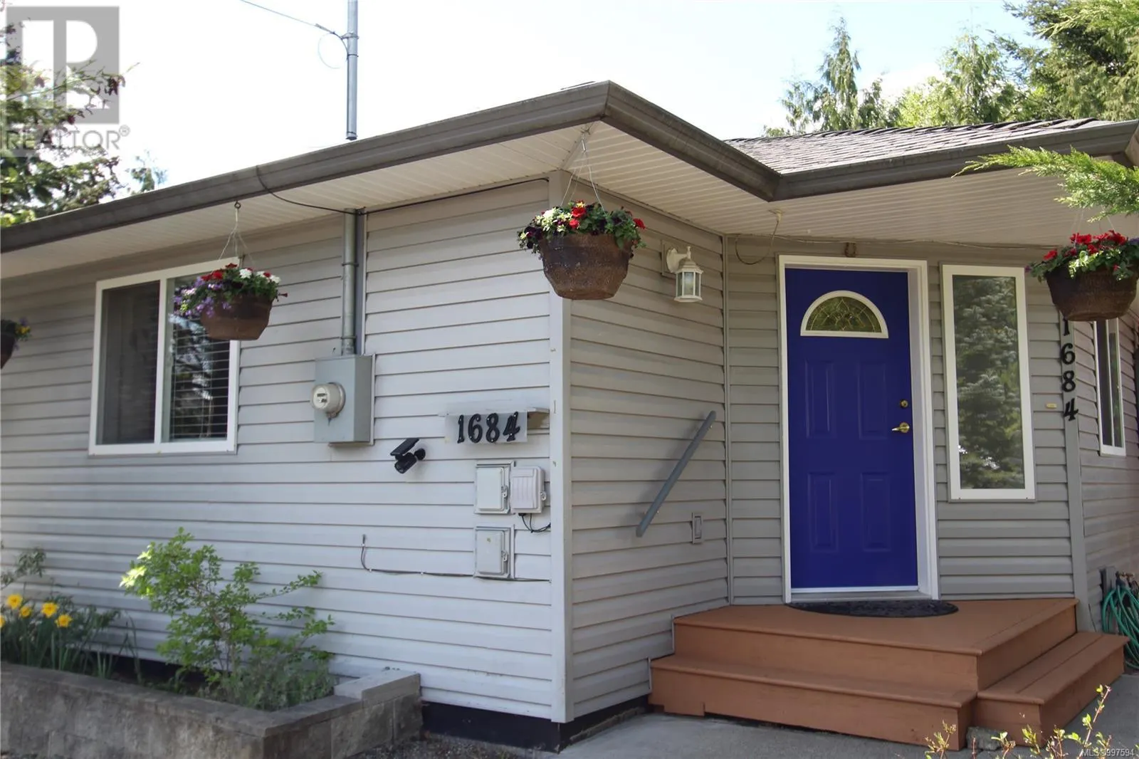 1684 Lailah's Loop