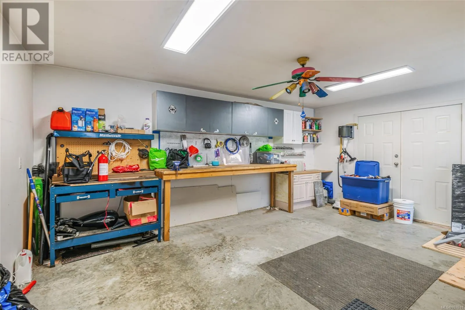 1335 Meadowood Way
