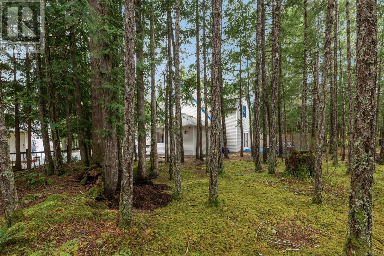 1335 Meadowood Way