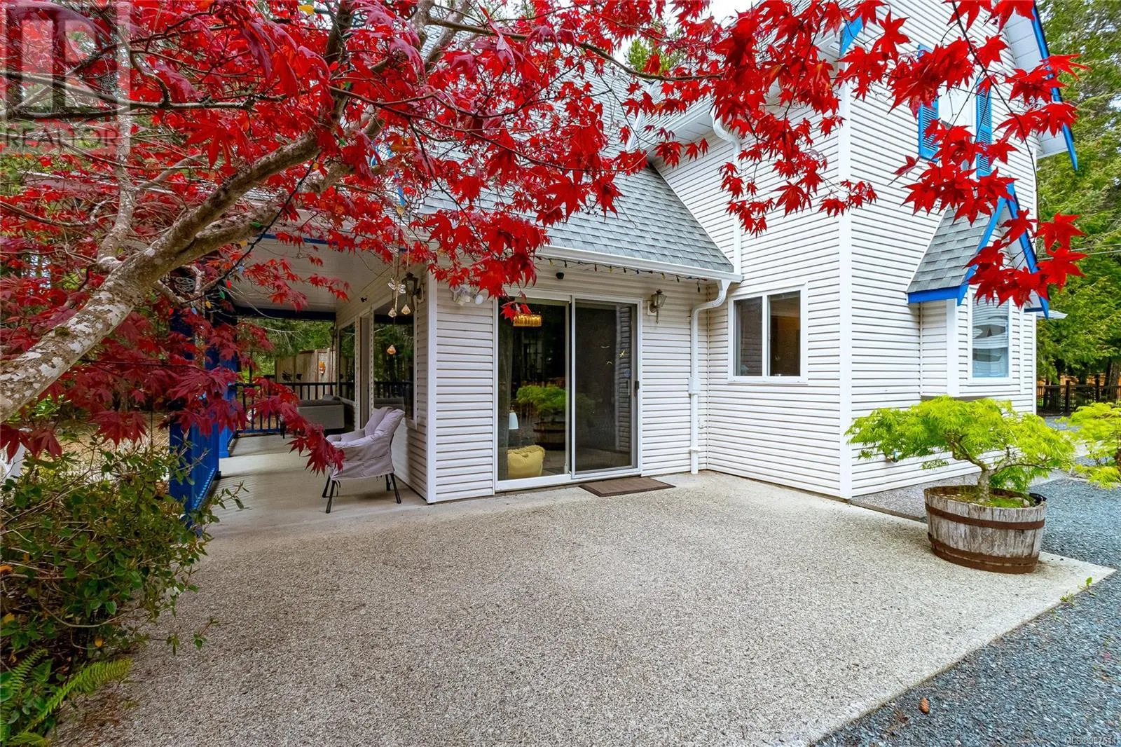 1335 Meadowood Way