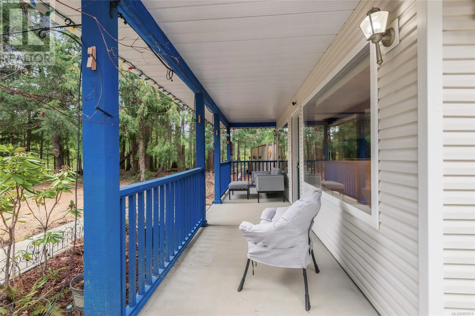 1335 Meadowood Way