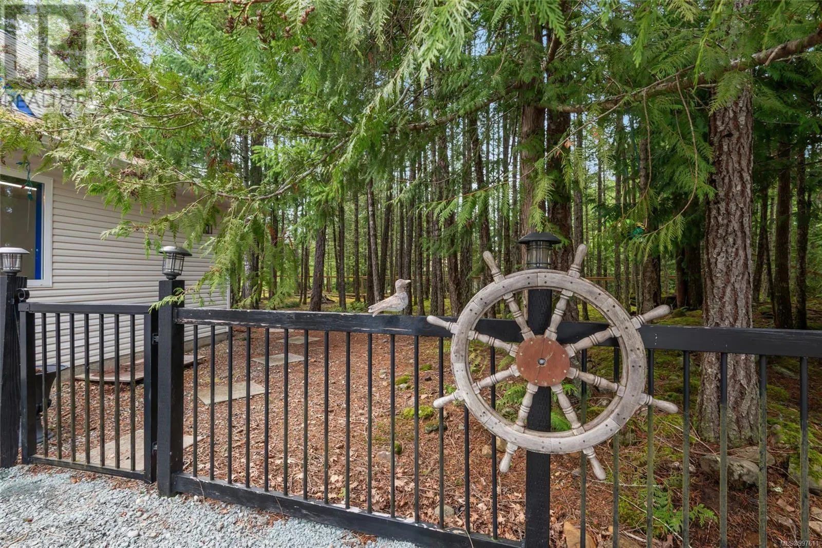 1335 Meadowood Way