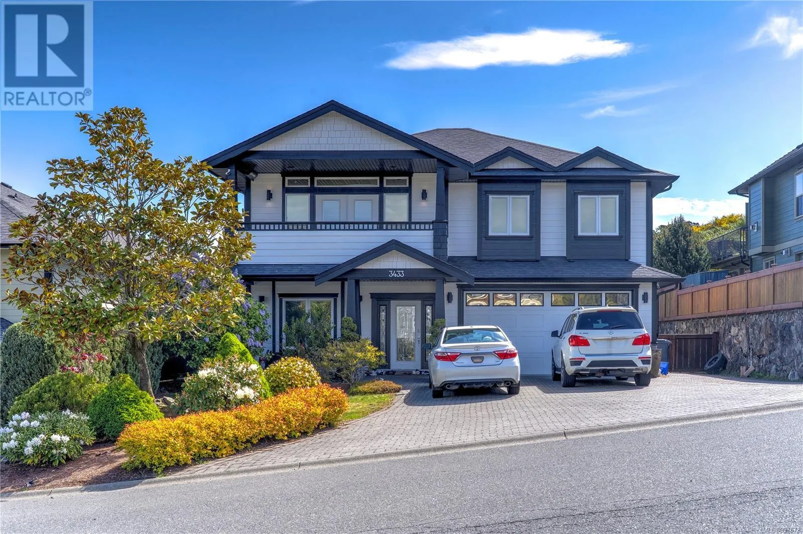 3433 Mary Anne Cres