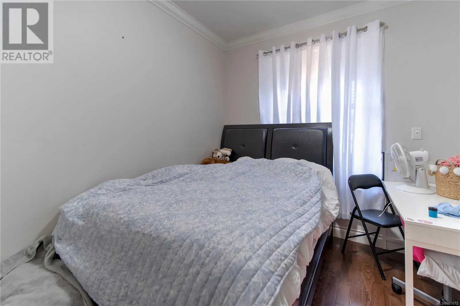 3433 Mary Anne Cres